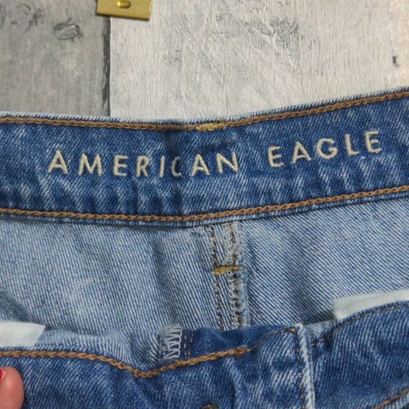 NWT American Eagle high rise mom shorts Size 8 - Picture 8 of 10